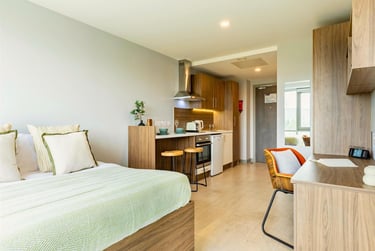 1 bed studio, Castlebank Street, Partick, Glasgow, G116EU - Image 1